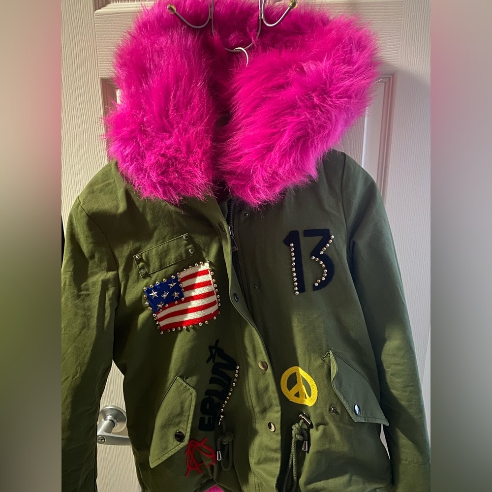 Fashion women jacket with hoodie lined with pink fur